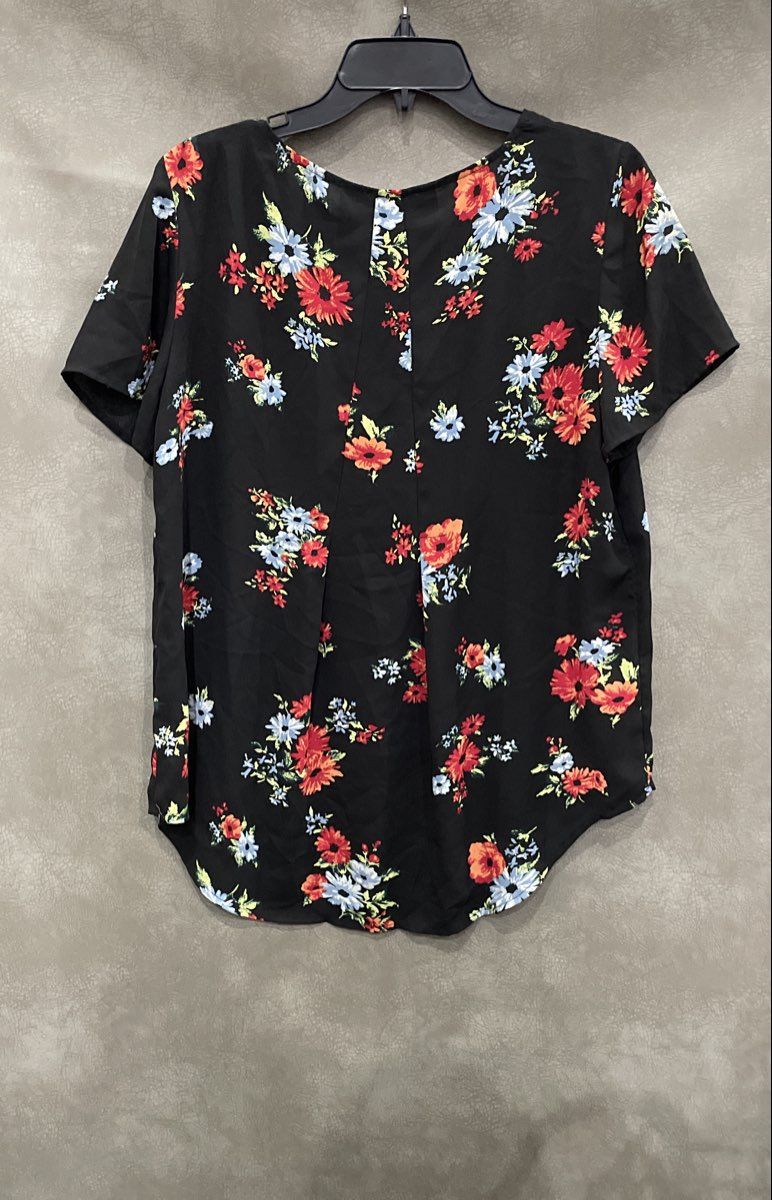 Chelsea and Theodore Women's Black Floral Short Sleeve Blouse Top Sz M