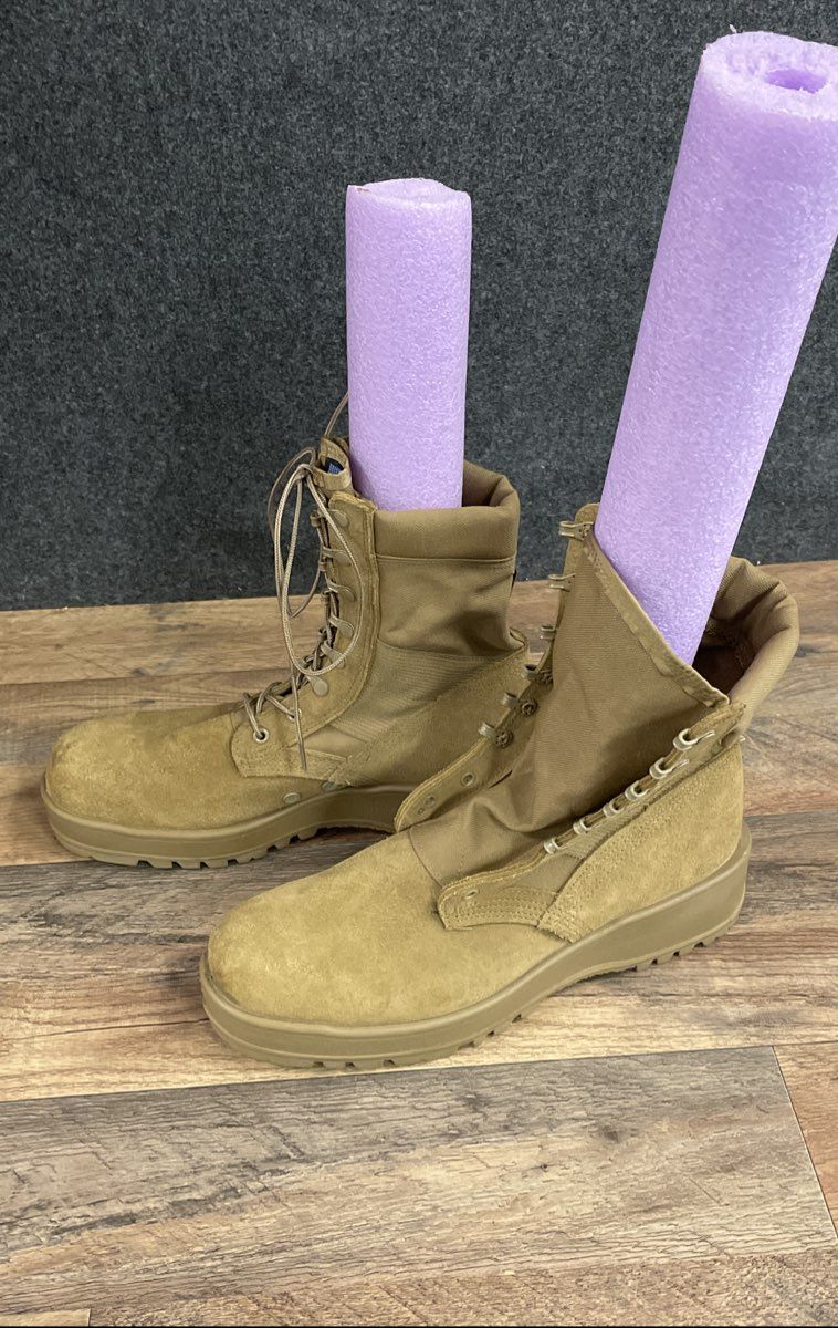 US Military Desert Tan Suede Combat Boots Vibram Sole Men's 11.5 R