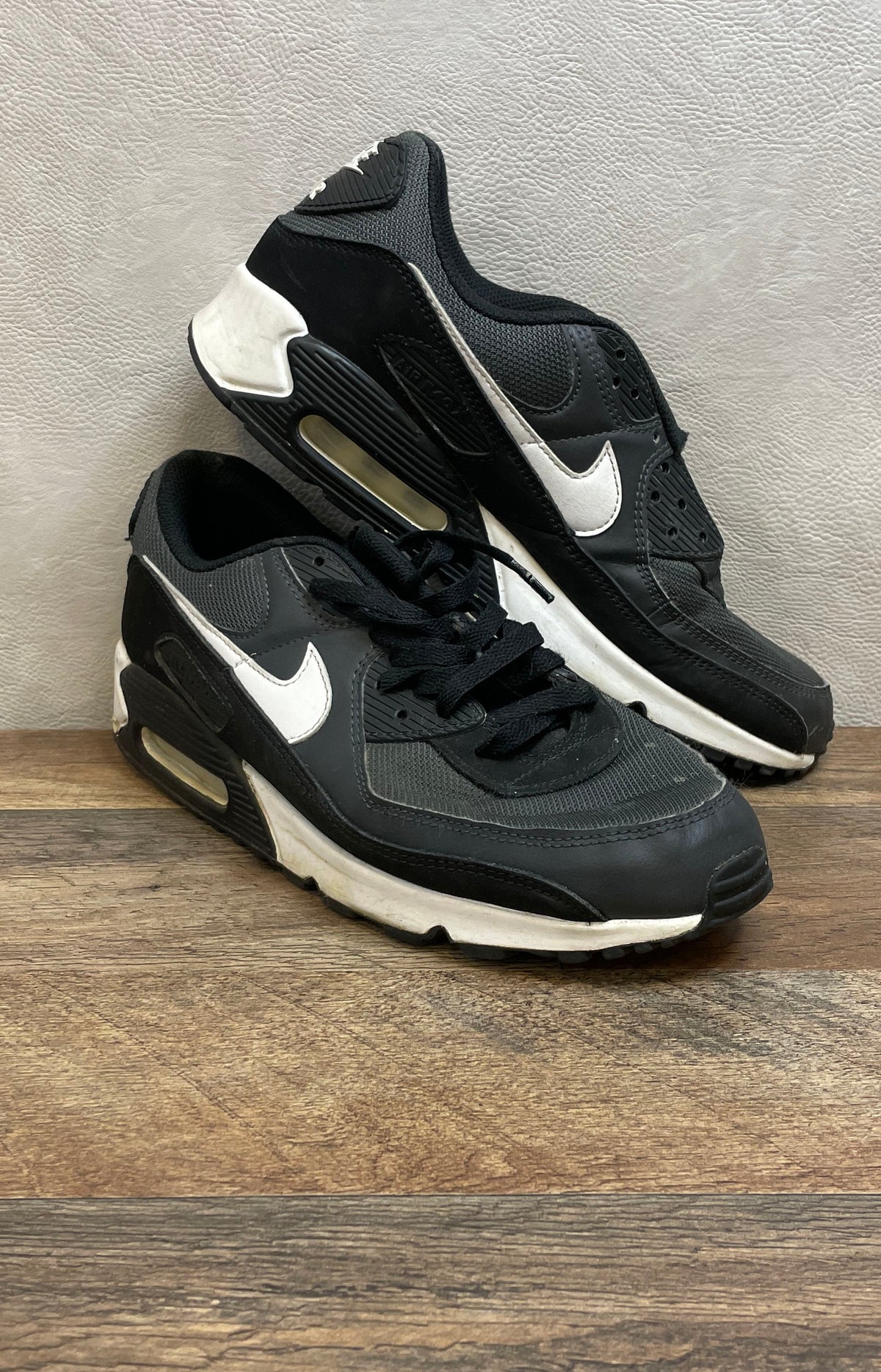 Nike Air Max 90 Black White Running Shoes Size 10.5