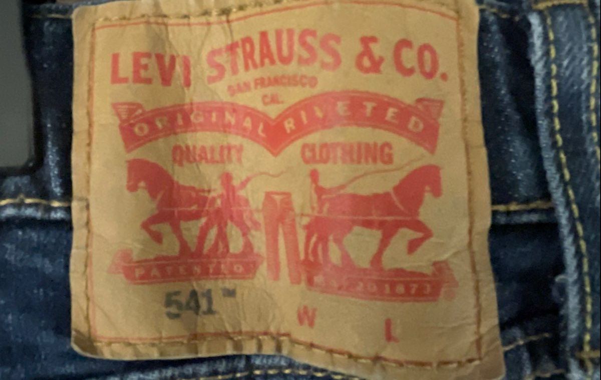 Levi's Men's 541 Athletic Taper Blue Denim Jeans Sz 44x34