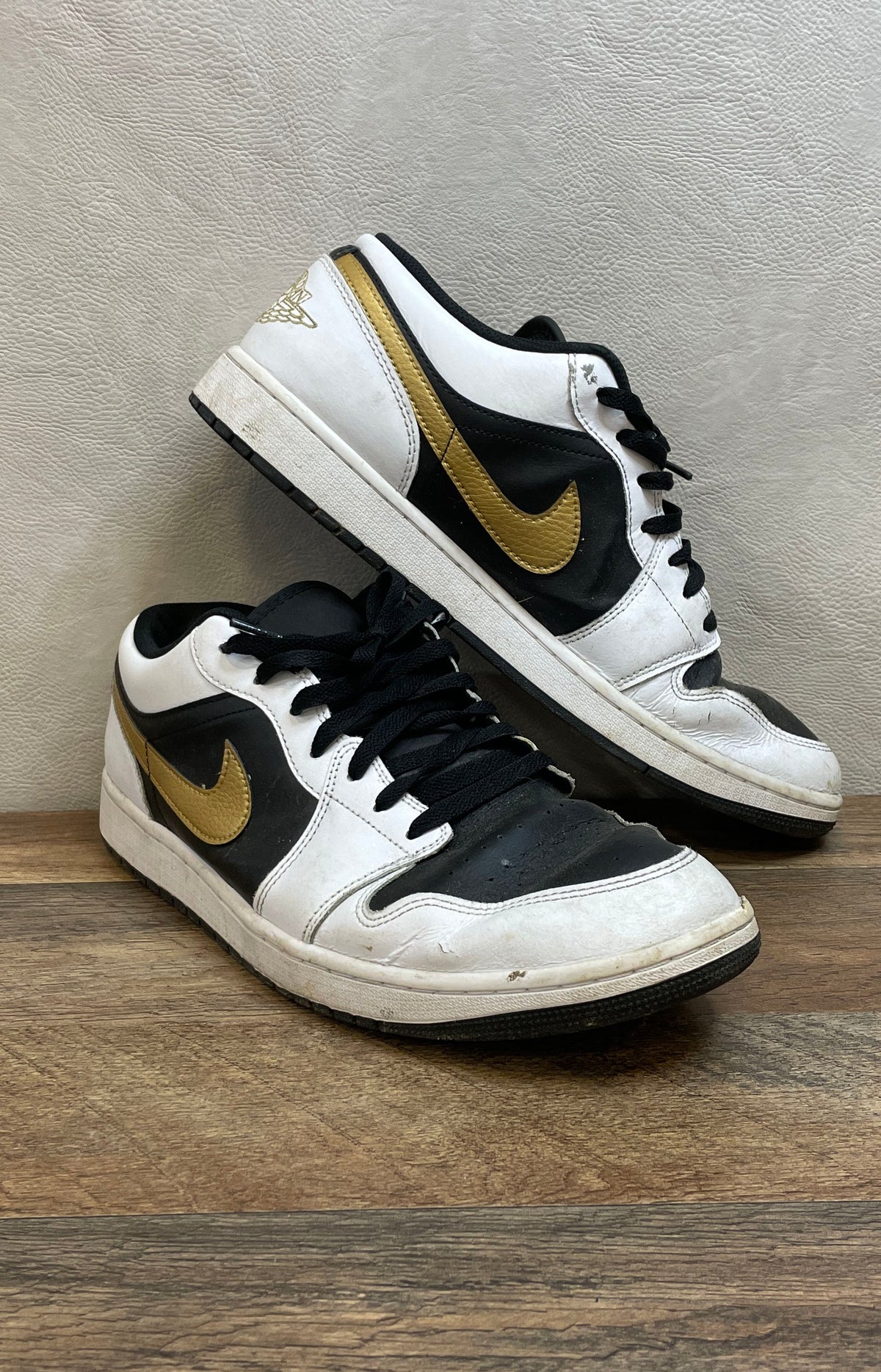 Nike Air Jordan 1 Low White Black Metallic Gold Sneakers Size 14