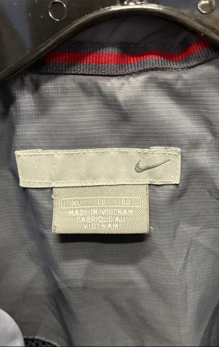 Nike Men's Grey Red Stripe Full Zip Windbreaker Track Jacket Sleeve Logo XL