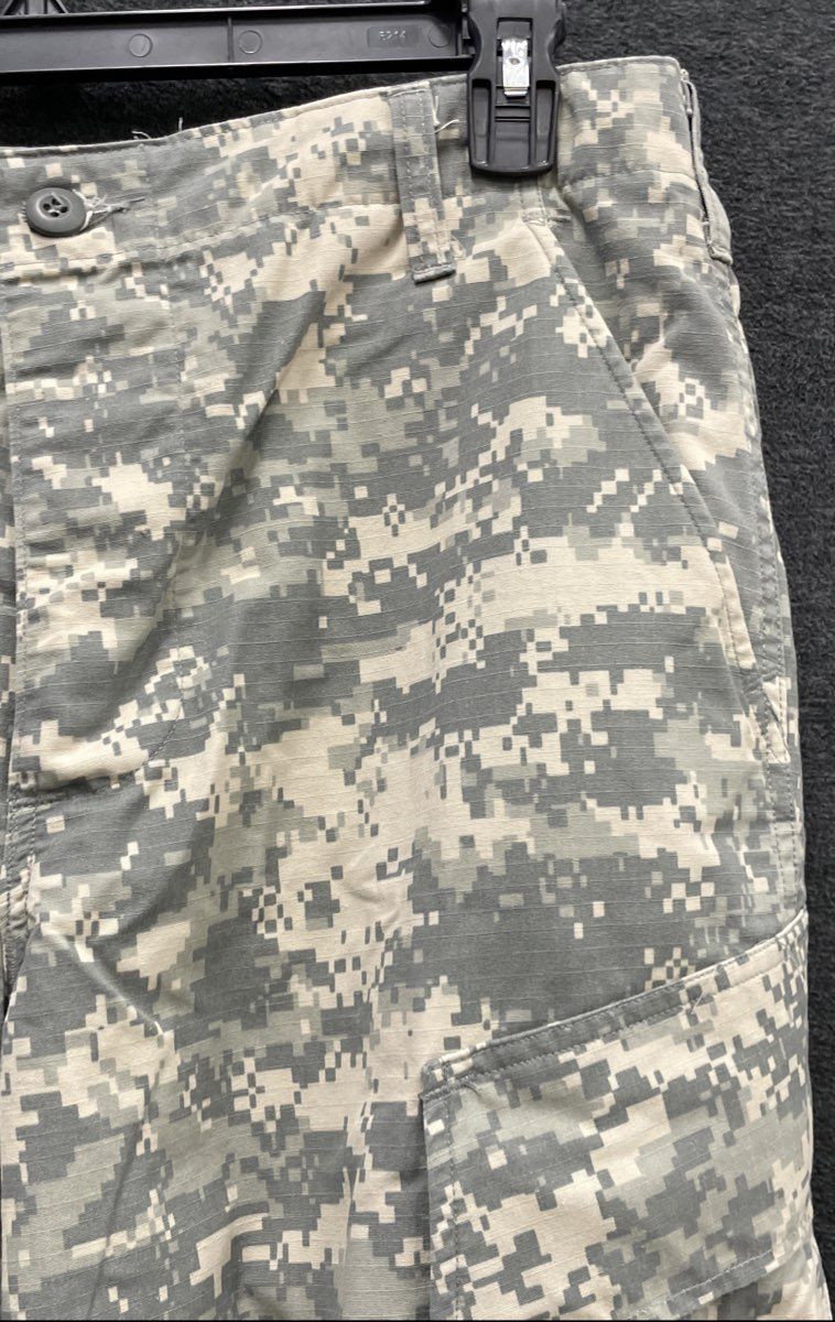 US Army Men's ACU Digital Camo Army Combat Uniform Trousers Insect Guard Med Reg