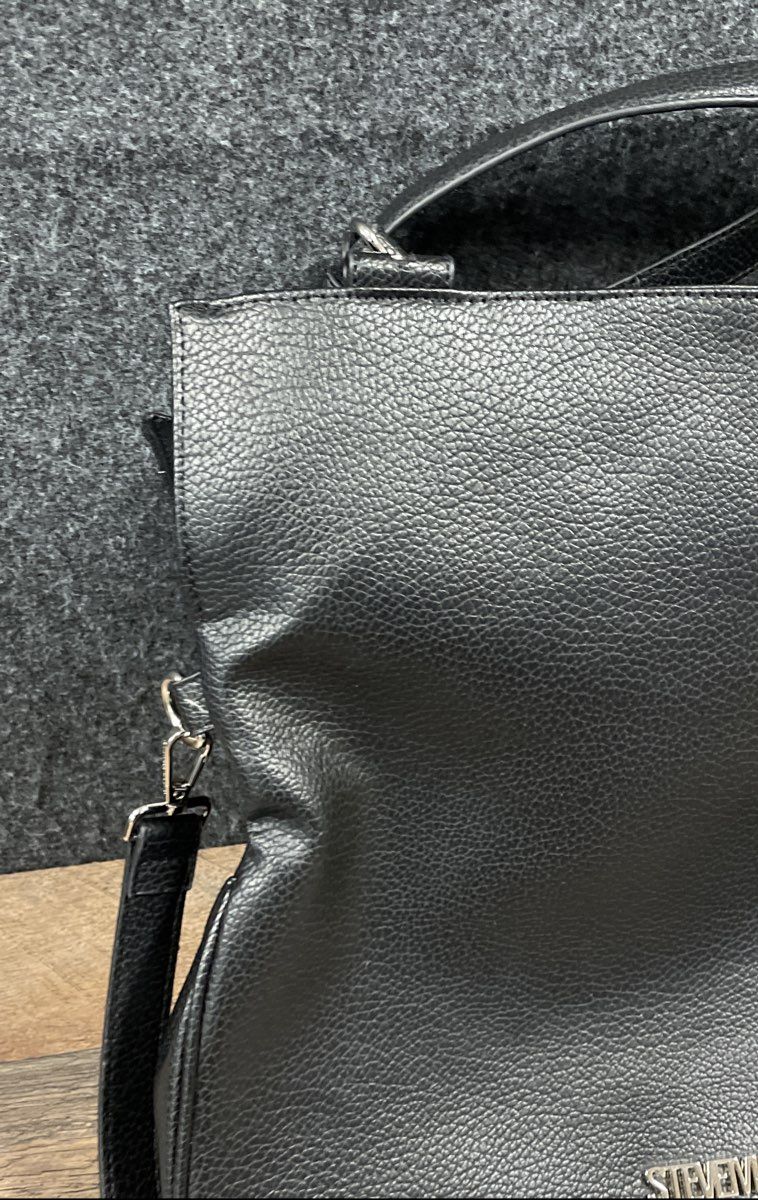 Steve Madden Black Pebbled Leather Hobo Shoulder Bag Crossbody Silver Hardware
