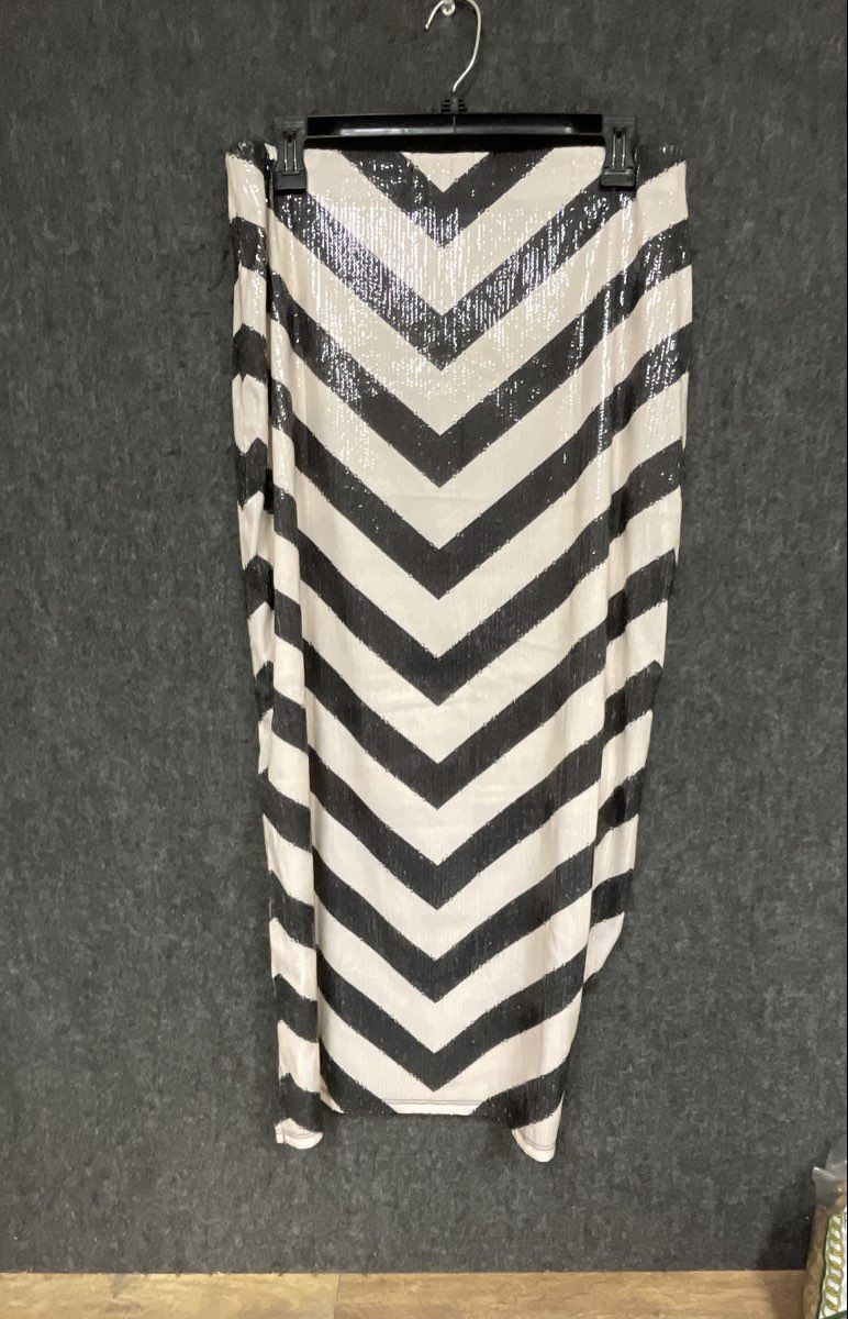 G by Giuliana Black Label Women's Black White Chevron Sequin Skirt Size L