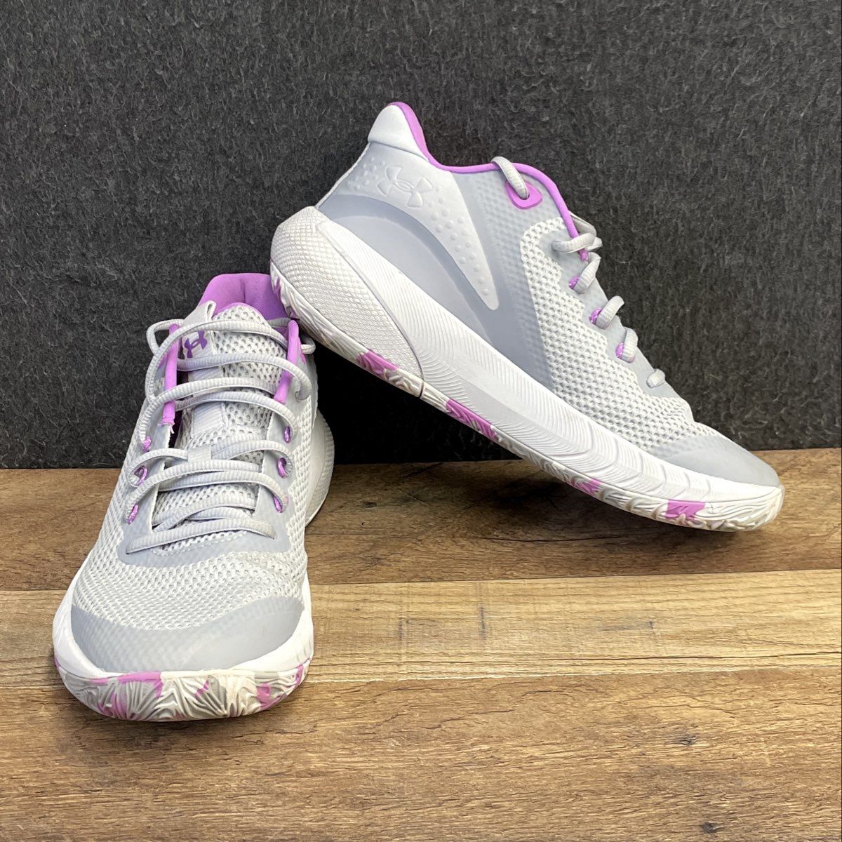 Under Armour HOVR Breakthru Grey Purple Women's Basketball Shoes Size 8