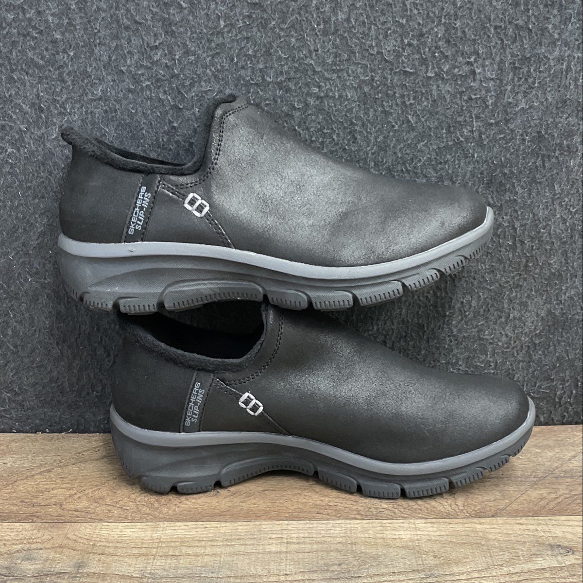 Skechers Hands Free Slip-ins Glacial Ultra Cozyly Black Booties Women's Size 7.5
