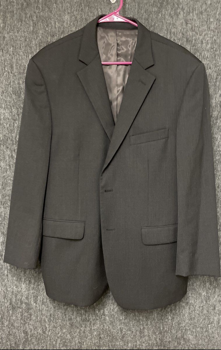 Pronto Uomo Platinum Men's Dark Gray Wool 2-Piece Suit 44R Jacket 42W Pants
