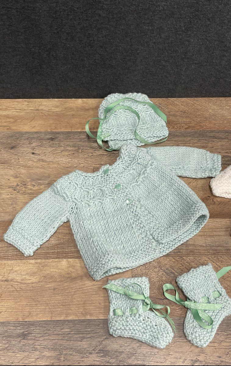 Vintage Handmade Crochet Baby Outfit Set Lot 2 Mint Green White Bonnet Booties