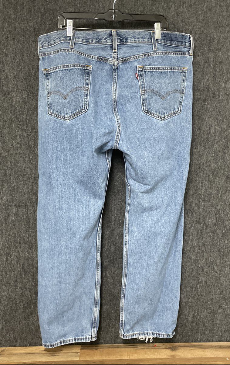 Levi's Men's 505 Regular Fit Straight Leg Light Wash Blue Denim Jeans 42x32
