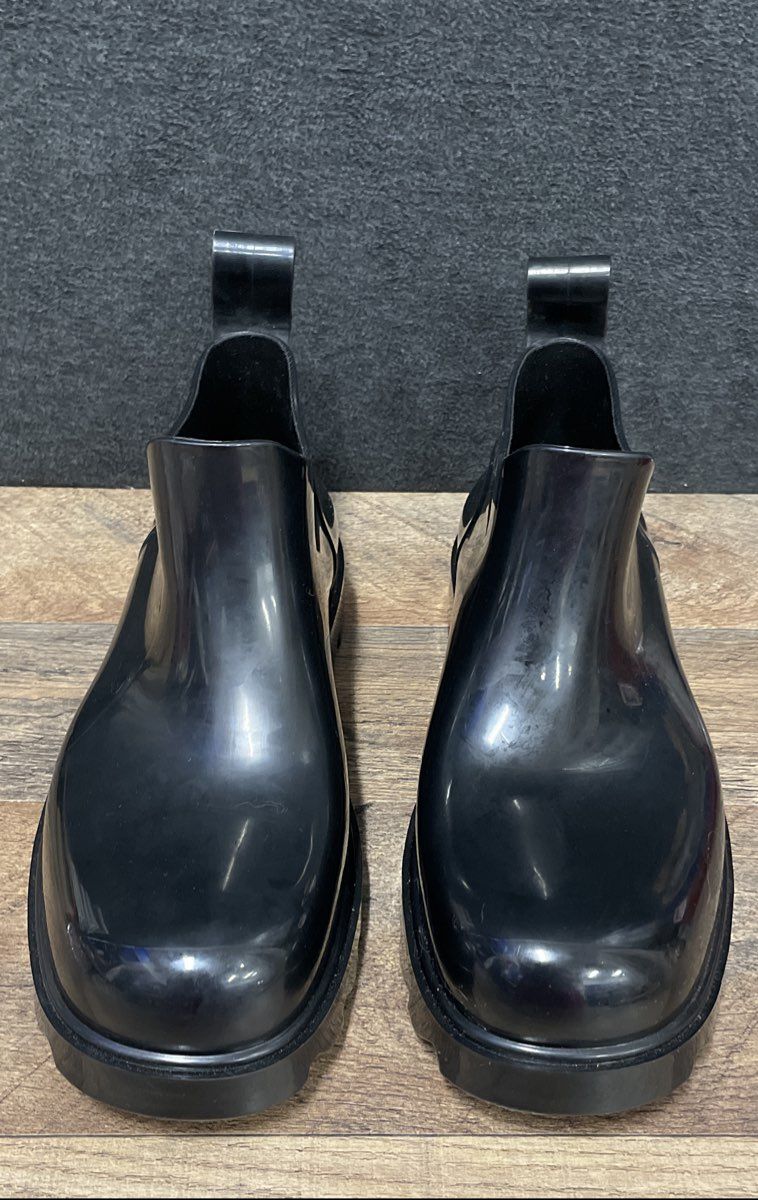 Free People Stormy Black Shiny Rubber Chelsea Ankle Rain Boots Size 9