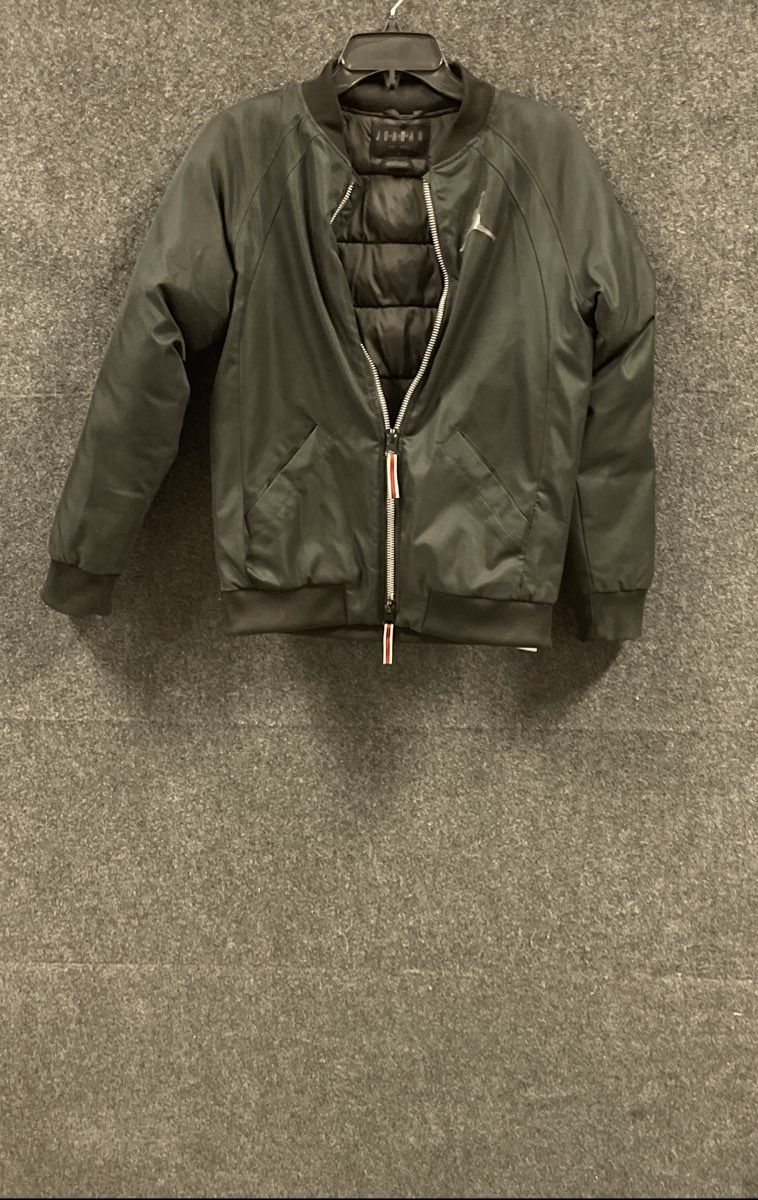 Jordan Boys Black Bomber Jacket Wings Logo Quilted MA-1 Size L 12-13 Yrs
