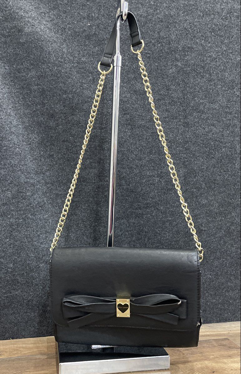 Betsey Johnson Black Leather Bow Heart Crossbody Shoulder Bag Gold Hardware