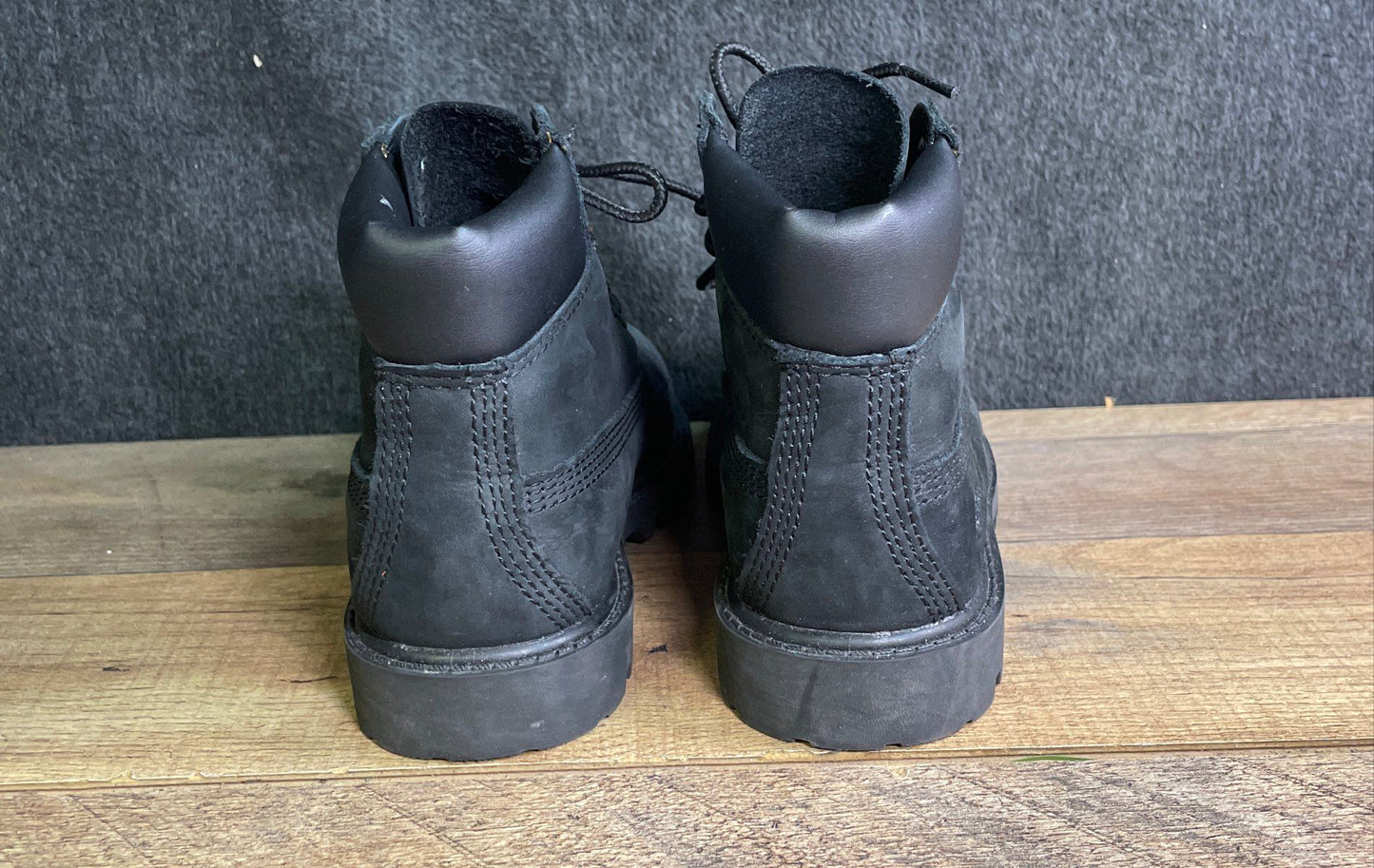 Timberland Premium 6-Inch Black Nubuck Kids Waterproof Boots Size 11