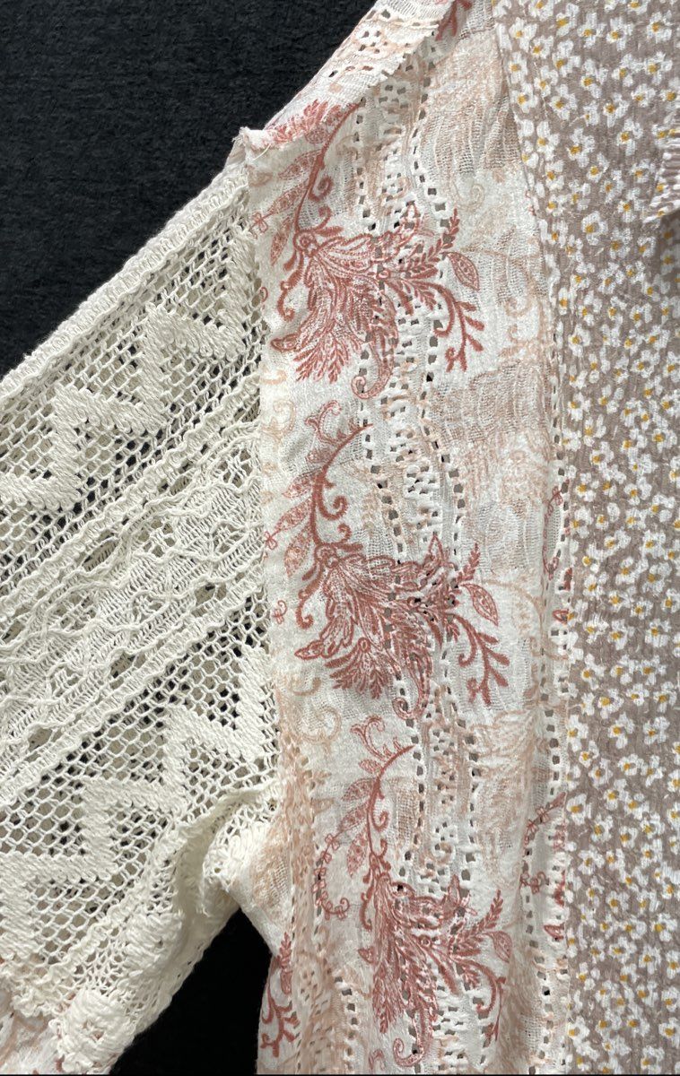 POL Women's Beige Rose Patchwork Lace Crochet Boho Button Up Shirt Blouse Sz L