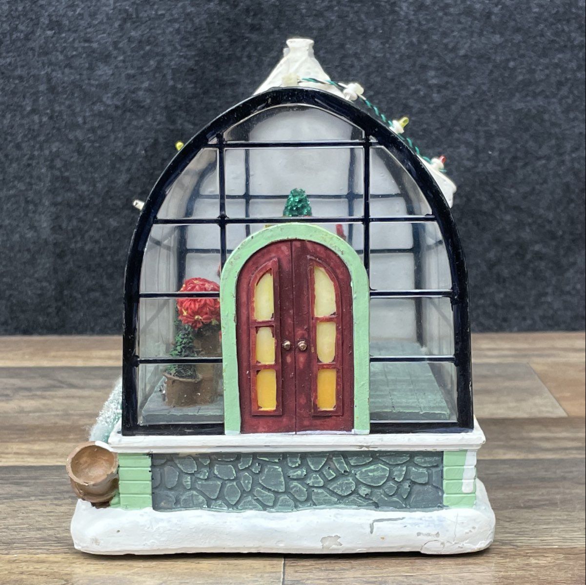 Vintage-style Christmas Village "Holly's House"