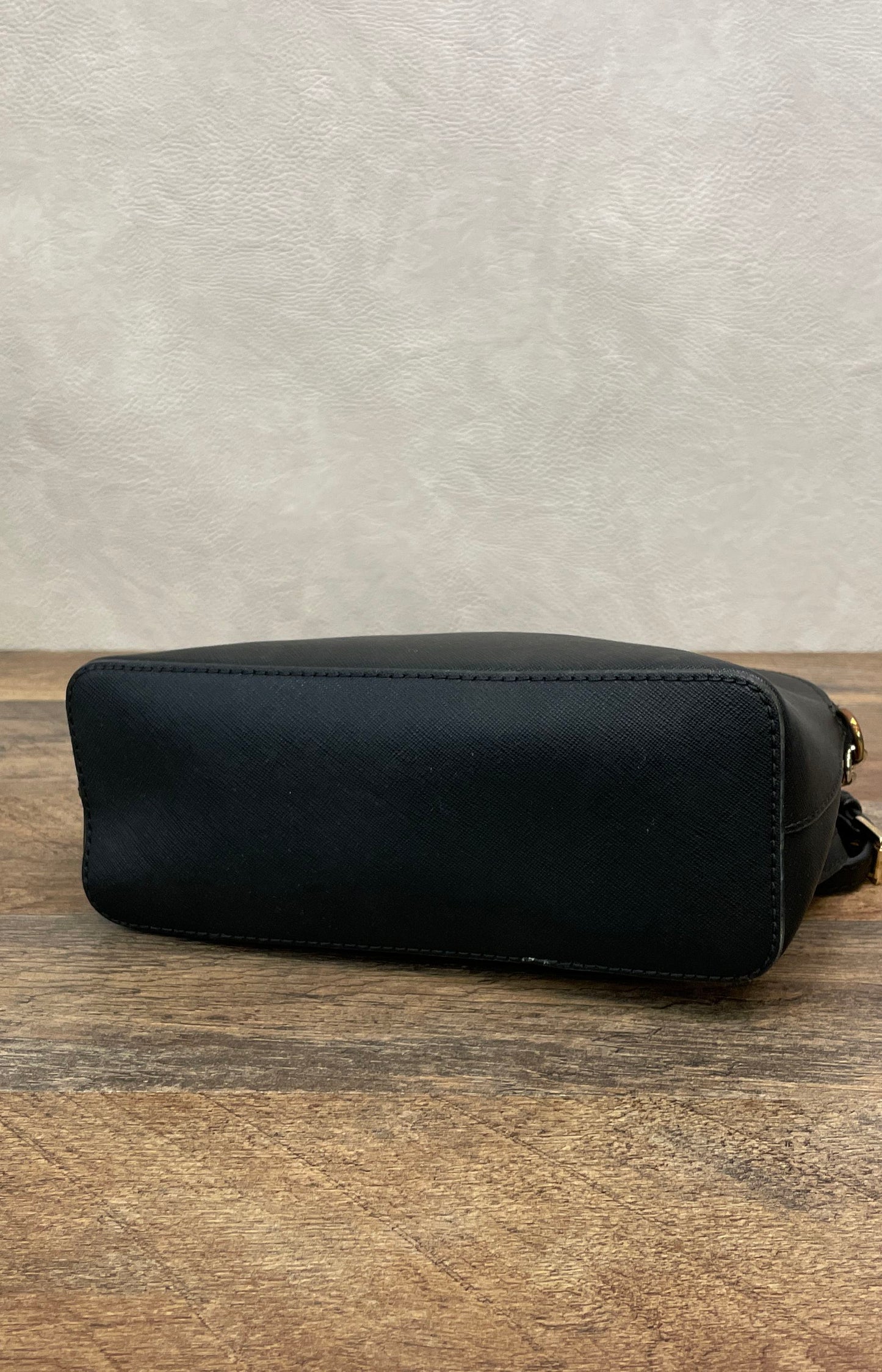 Michael Kors Black Saffiano Leather Jet Set Travel Dome Crossbody Bag Gold
