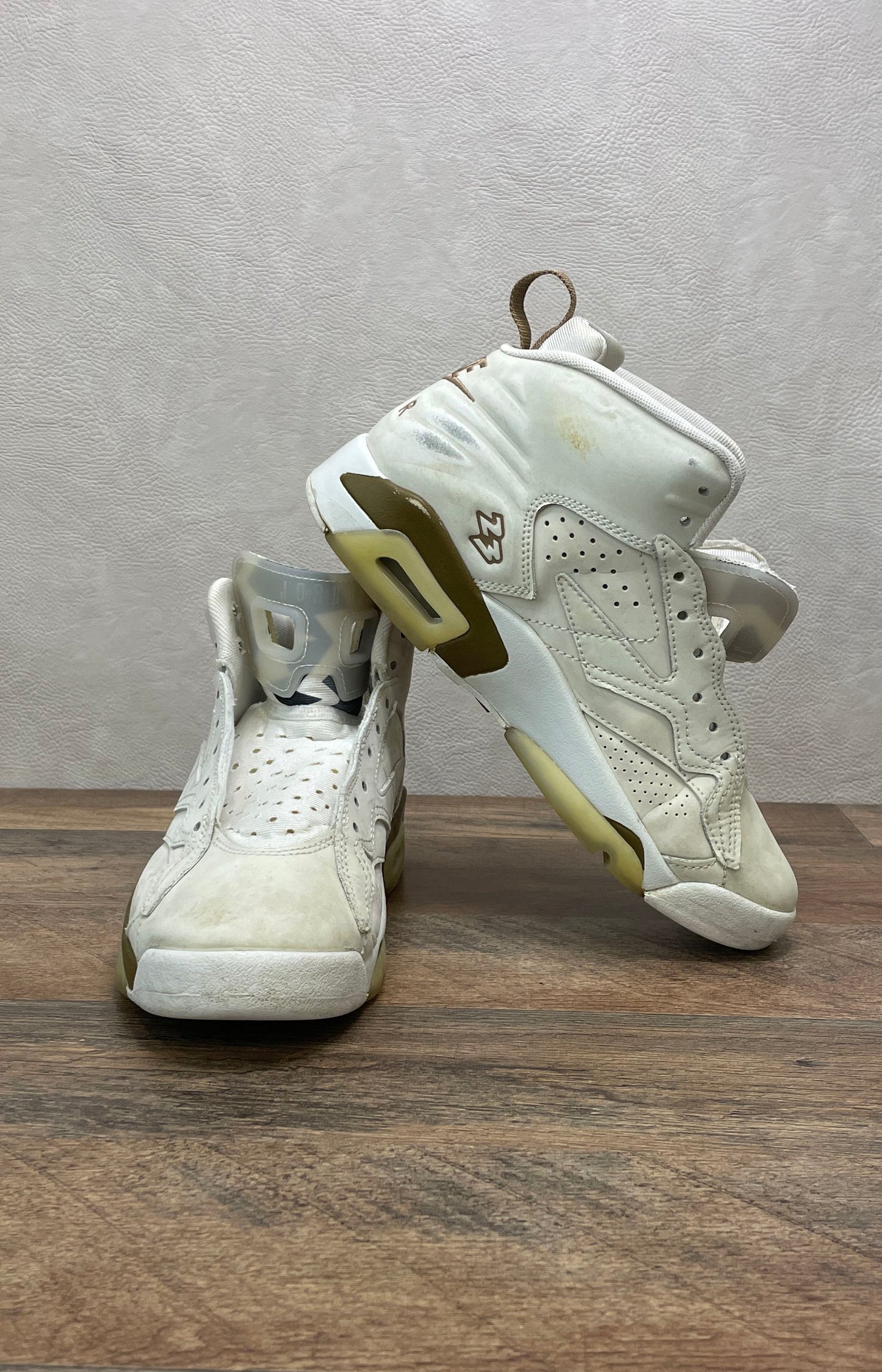 Nike Air Jordan MVP White Metallic Gold Women's Sneakers Size 7