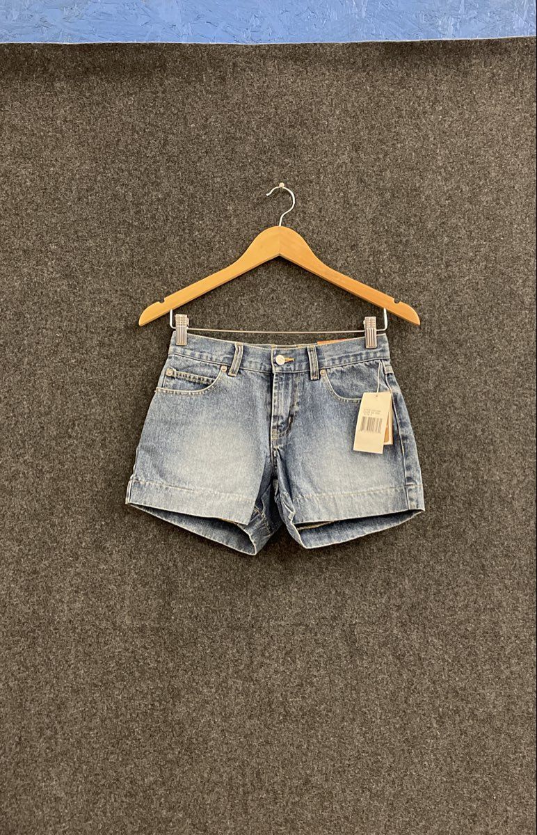 Vintage Y2K Bongo Women's Blue Denim High Rise Cuffed Shorts NWT Sz 0