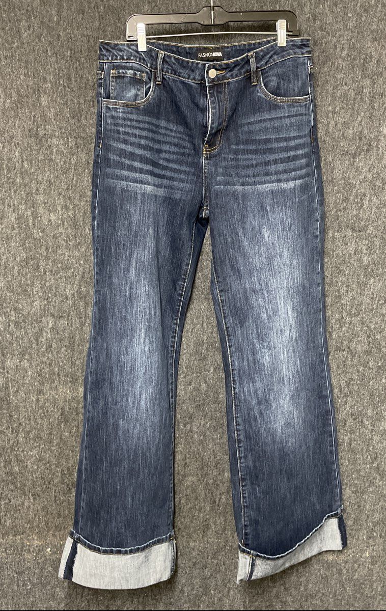 Fashion Nova Women's Dark Wash Wide Leg Flare Cuffed Denim Jeans Sz 15