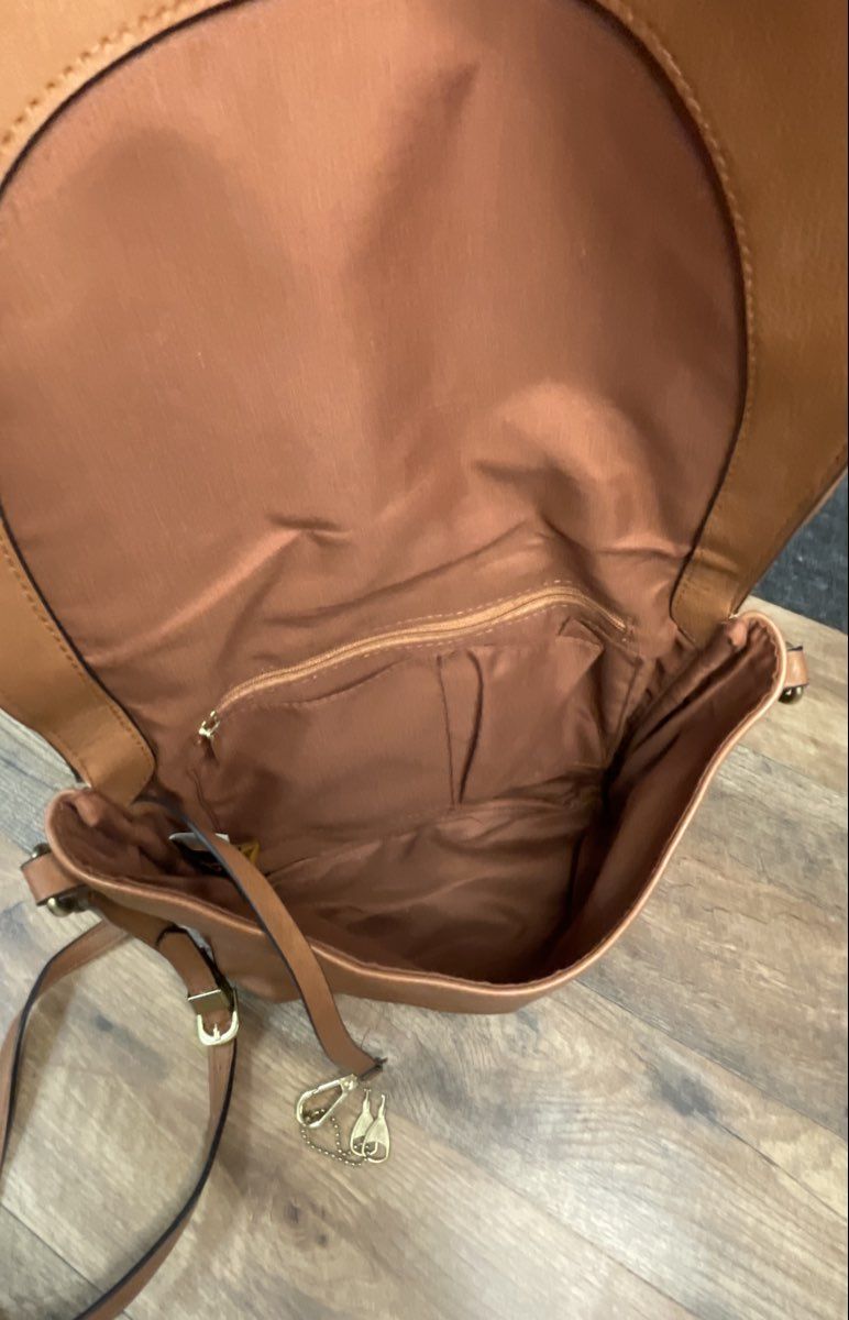 Browning Tan Brown Buckmark Logo Faux Leather Crossbody Messenger Flap Bag