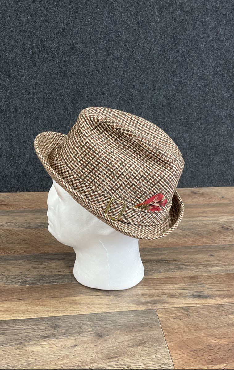 Vintage 70s Champ Men's Brown Houndstooth Fedora Hat Feather Sz 7 1/4