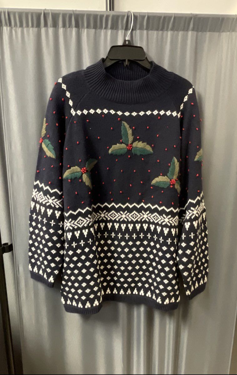 Dressbarn Women's Navy Fair Isle Holly Berry Mock Neck Christmas Sweater 22/24