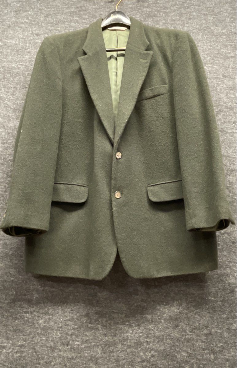 Perry Ellis Men's Green Wool Blend Two Button Blazer Sport Coat Size 42 Large