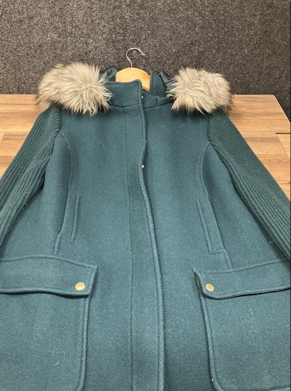 Talbots Women's Green Wool Blend Jacket Faux Fur Hood Ribbed Knit Sleeves Sz 8