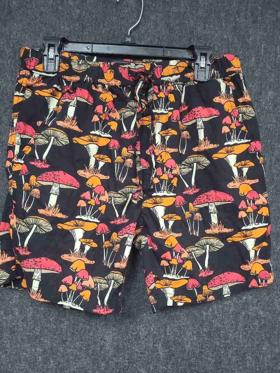 Massive Men's Mushroom Print Shorts Black Multicolor Elastic Waist Sz M