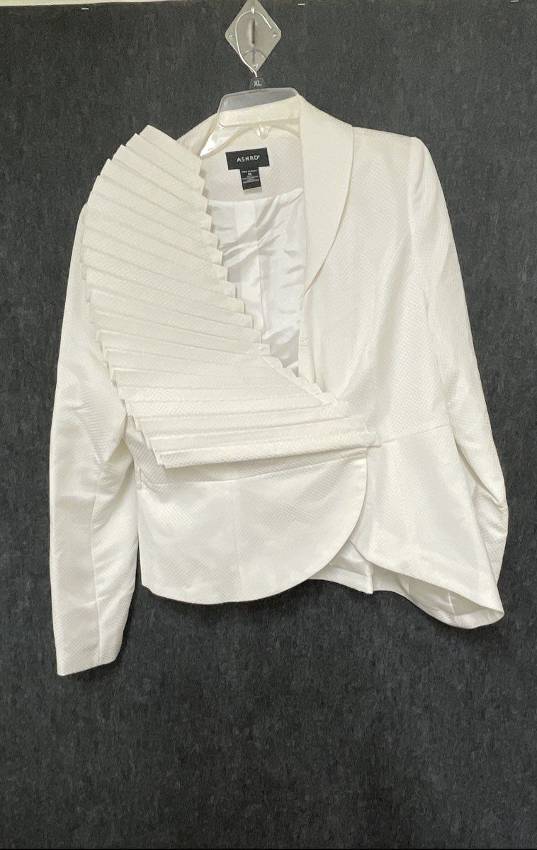 Ashro Women's White 2-Piece Skirt Suit Asymmetrical Pleated Fan Textured Sz 14