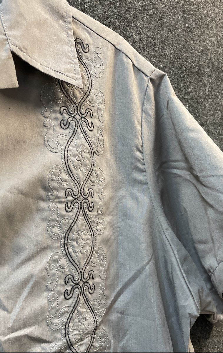 Haband Men's Grey Short Sleeve Embroidered Guayabera Shirt Sz M