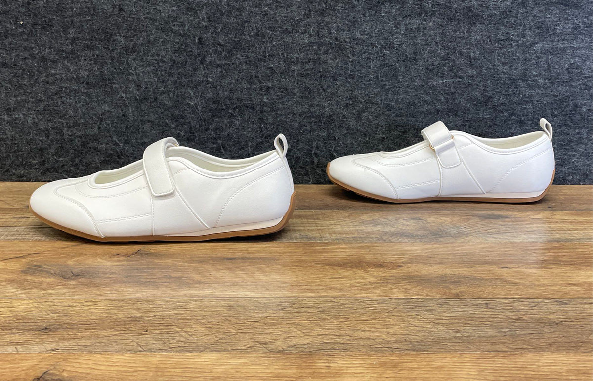 DV Dolce Vita Farley White Mary Jane Ballet Sneakers Women's Size 8