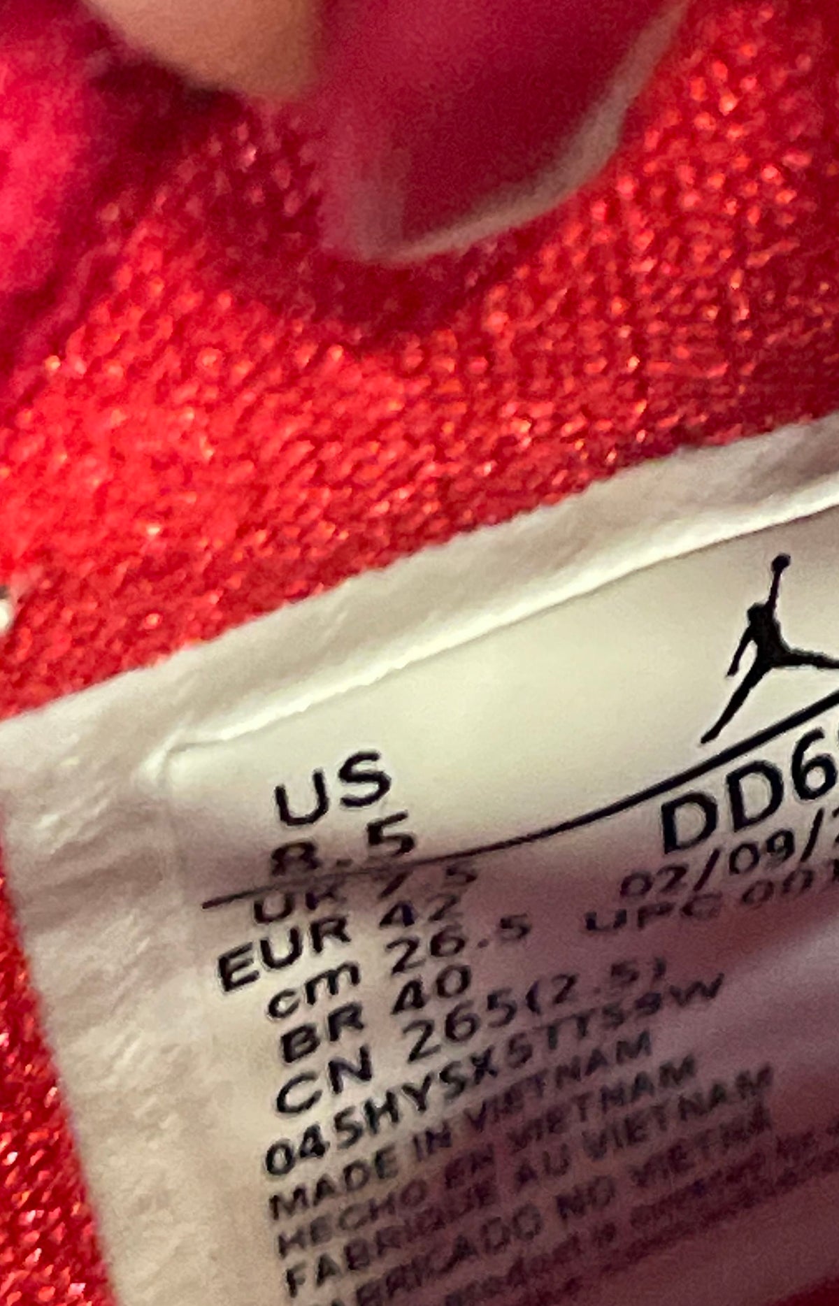 Nike Air Jordan 37 Hare White True Red Basketball Shoes Men's Size 8.5