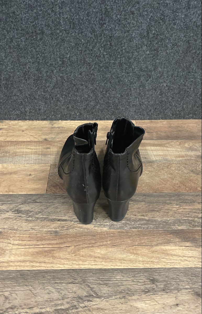 Etienne Aigner Gaby Black Faux Leather Square Toe Ankle Boots Size 10M