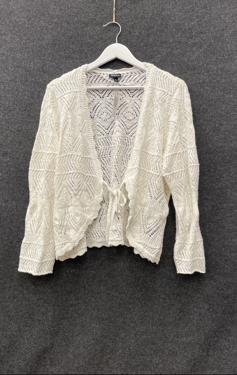 Torrid Women's Pristine Pointelle Tie Front Shrug Sweater White Sz 1X NWT