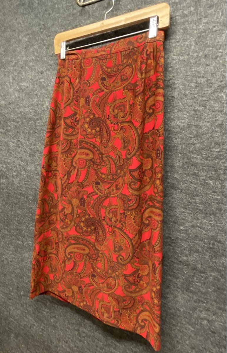 Vintage 90s Women's Red Paisley Print Midi Straight Skirt Elastic Back Waist