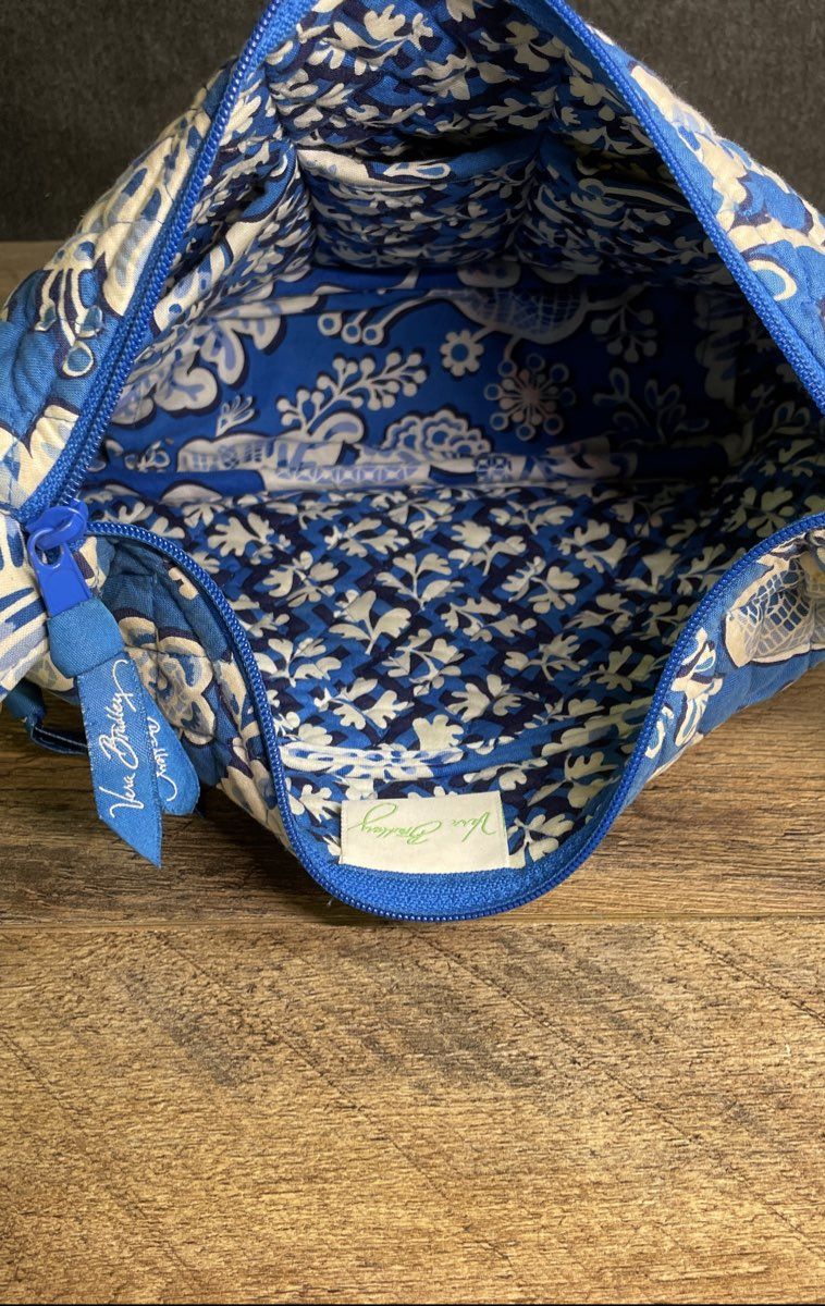 Vera Bradley Blue Lagoon Floral Quilted Crossbody Shoulder Bag 2010s