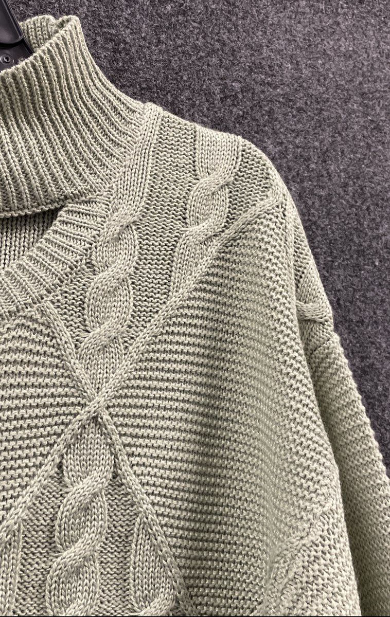 Steve Madden Women's Sage Green Cutout High Neck Cable Knit Sweater Sz M NWT