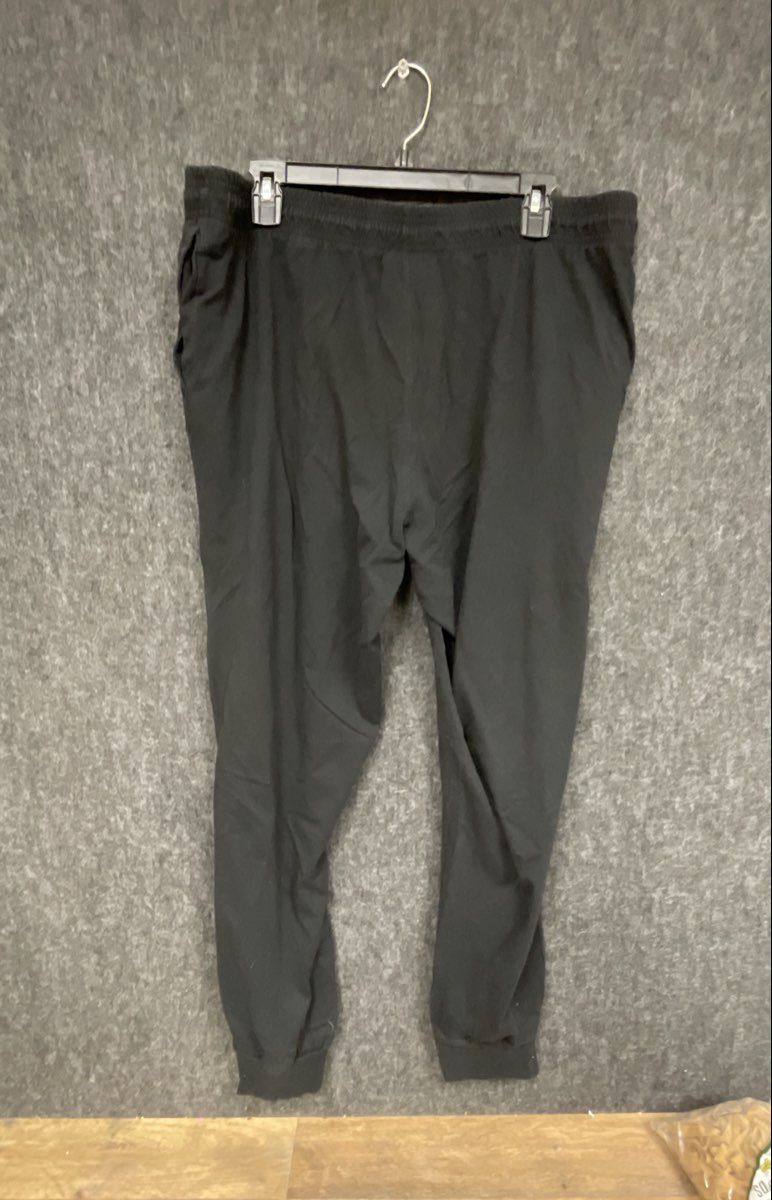 Champion Men's Black Jogger Sweatpants Elastic Waist Cuffed Pockets Logo Sz 2XL
