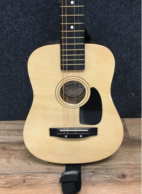 First Act FG182 Discovery 6-String Student Acoustic Guitar Natural Finish