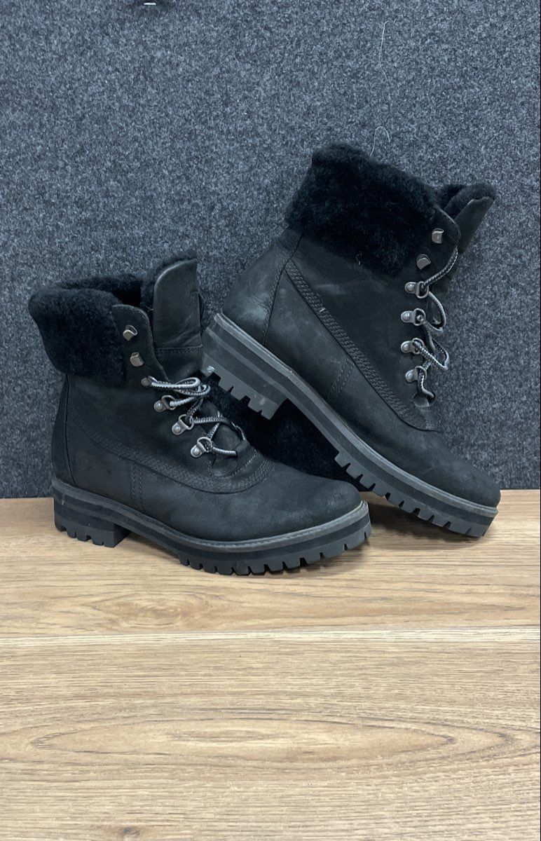 Timberland Courmayeur Valley Faux Fur Collar Black Nubuck Boots Women's Size 10