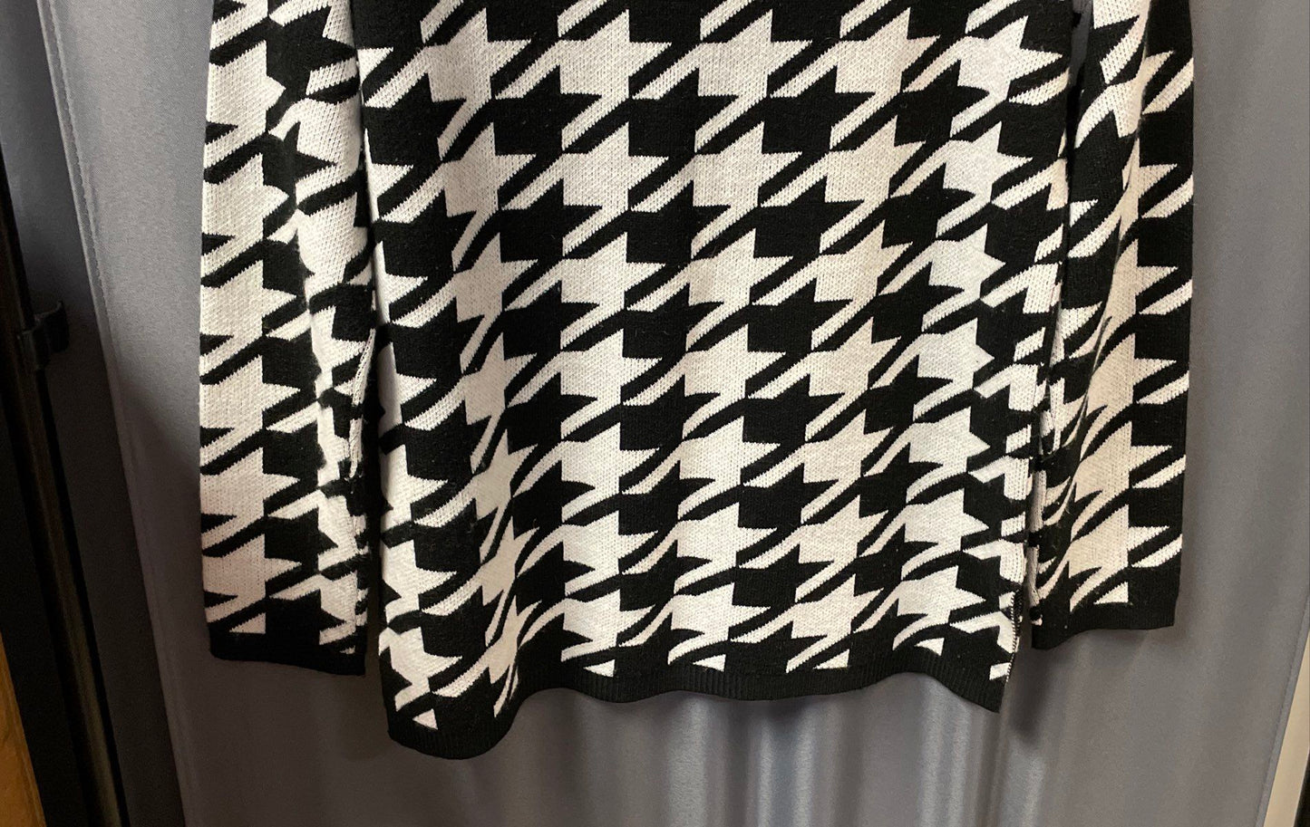 Philosophy Republic Clothing Women's Black White Houndstooth Mock Neck Sweater S