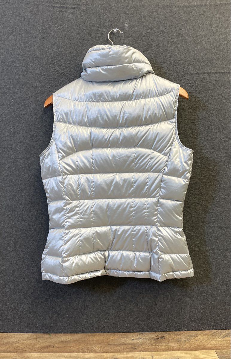 Calvin Klein Women's Metallic Silver Insulated Down Puffer Vest Full Zip Quilted