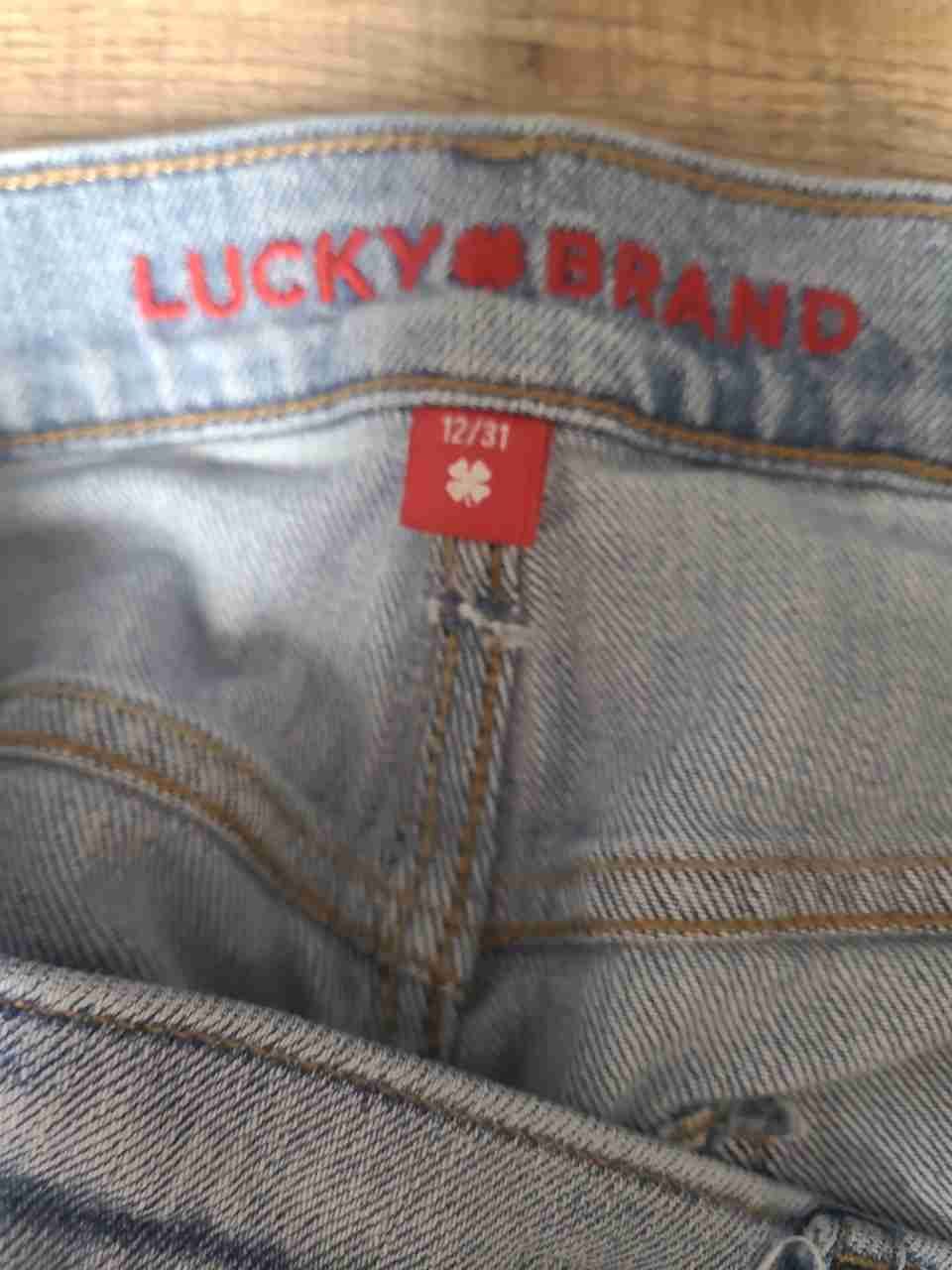 Lucky Brand Women's Light Wash Distressed Raw Hem Denim Shorts Sz 12/31