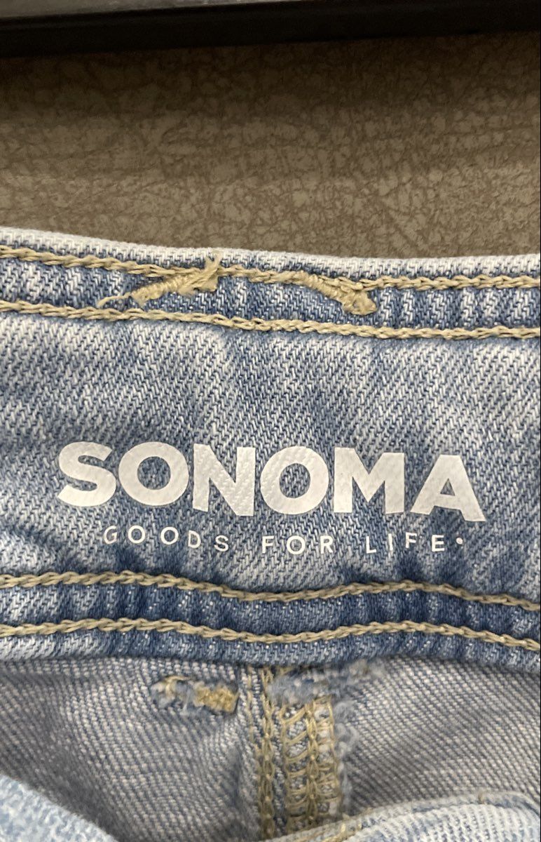 Sonoma Women's Light Wash Blue Pleated Front High Rise Tapered Jeans Sz 16