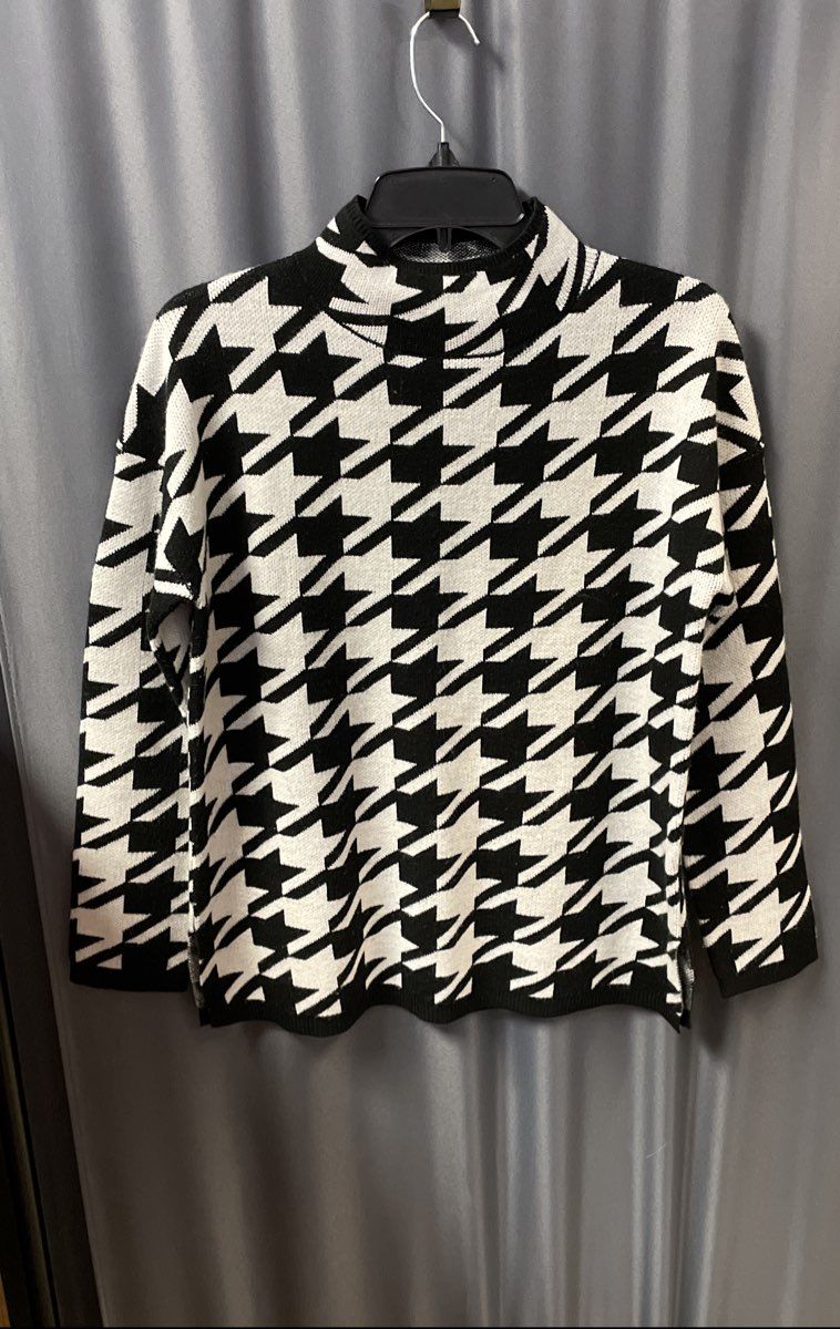 Philosophy Republic Clothing Women's Black White Houndstooth Mock Neck Sweater S