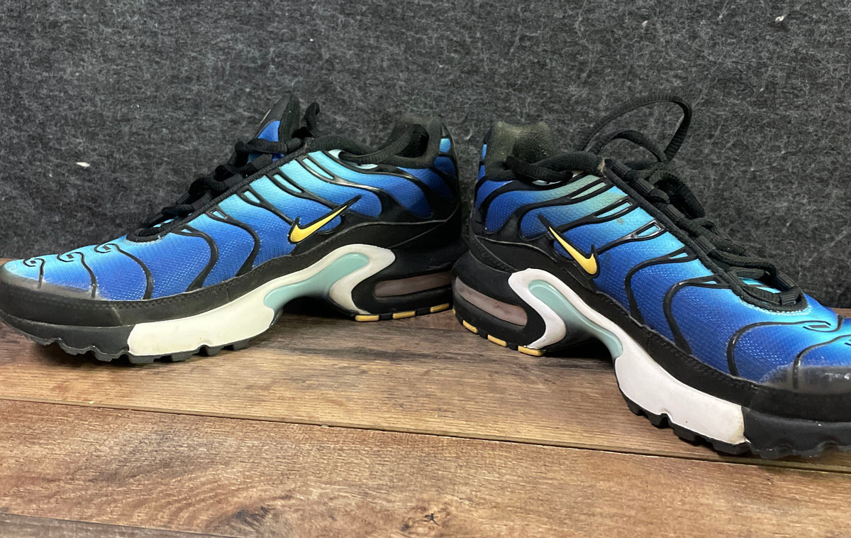 Nike Air Max Plus GS Blue Gradient Black Sneakers Size 6Y