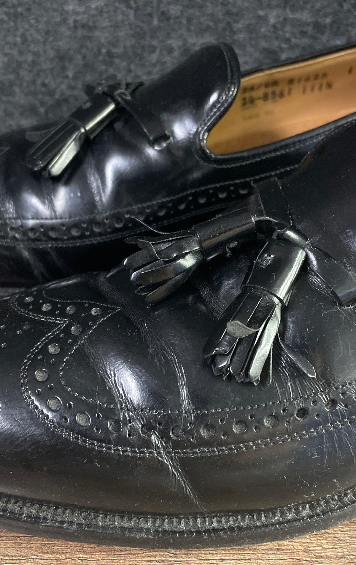 Johnston & Murphy Black Leather Wingtip Tassel Loafers Men's Size 10