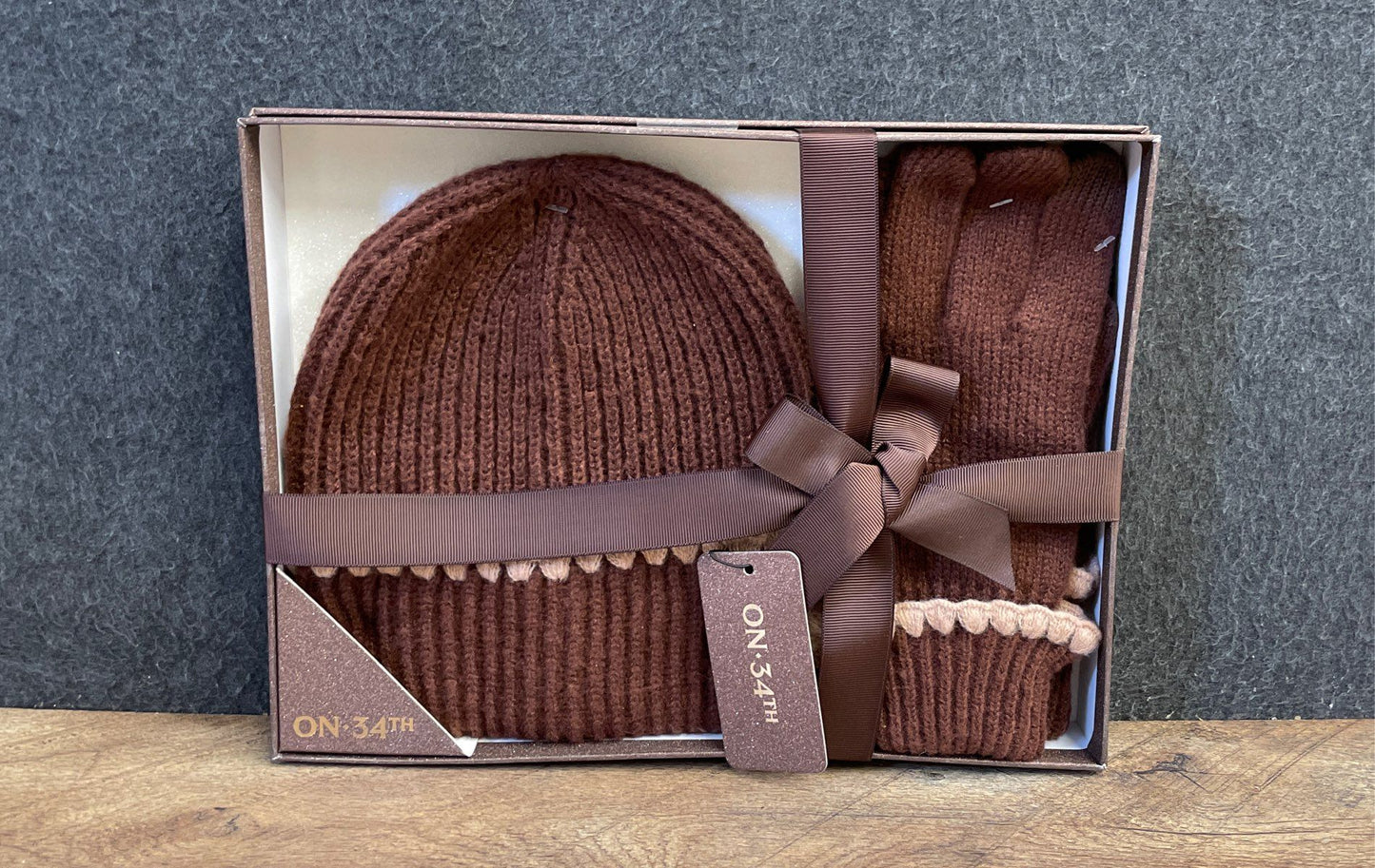 On 34th Women's Beanie & Gloves Gift Set Brown Ribbed Knit 2-Piece Winter NWT